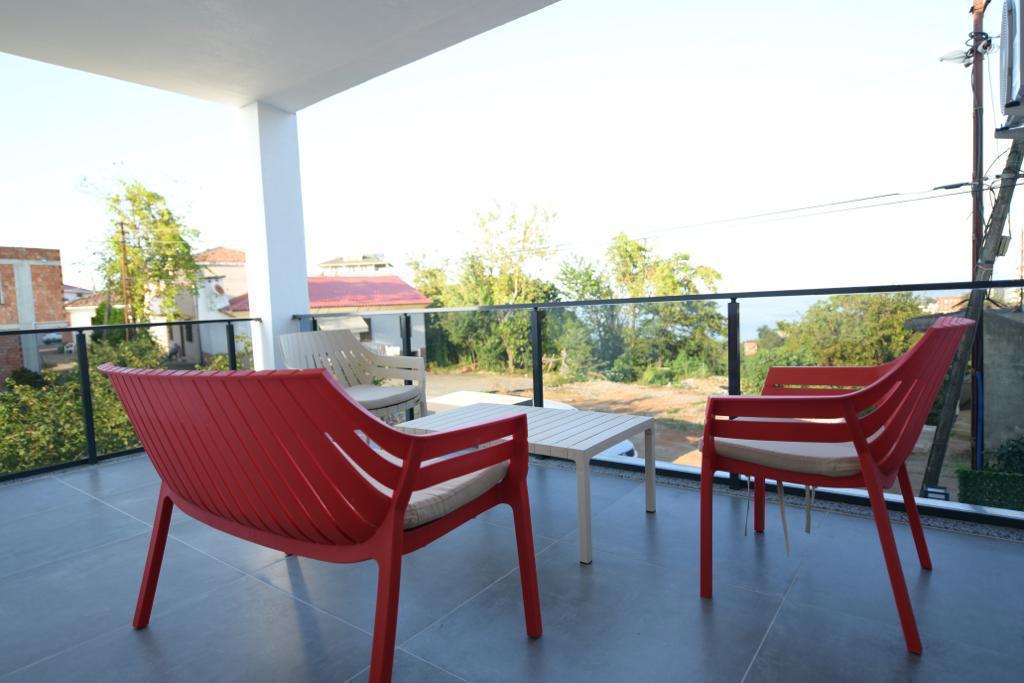 ARAKLI HÜRRİYET MAHALLESİNDE HAVUZLU LÜKS SATILIK VİLLALAR